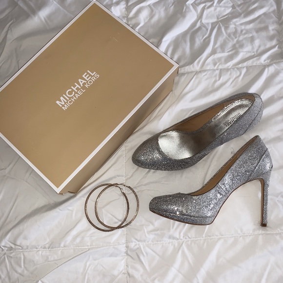Size 9 Micheal Kors silver sparkle high heels - Picture 2 of 3